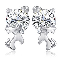 Fashionable silver earring
